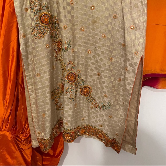 Orange Salwar Kameez Indian 3-Piece Set – Punjab/Pakistan Style - Picture 6 of 10